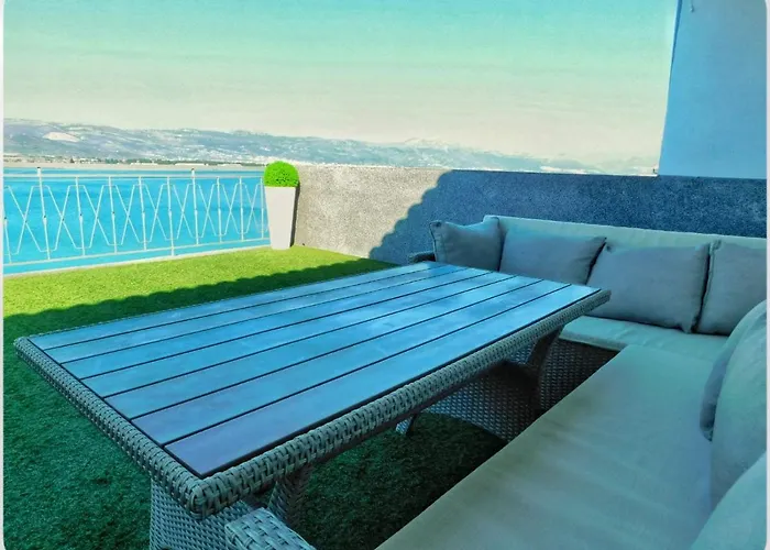 Littlevenice Appartme 50m From Sea דירה