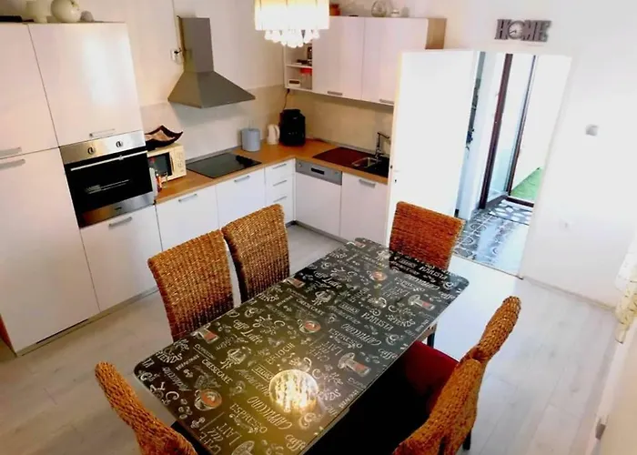 Littlevenice Appartme 50m From Sea * טרוגיר